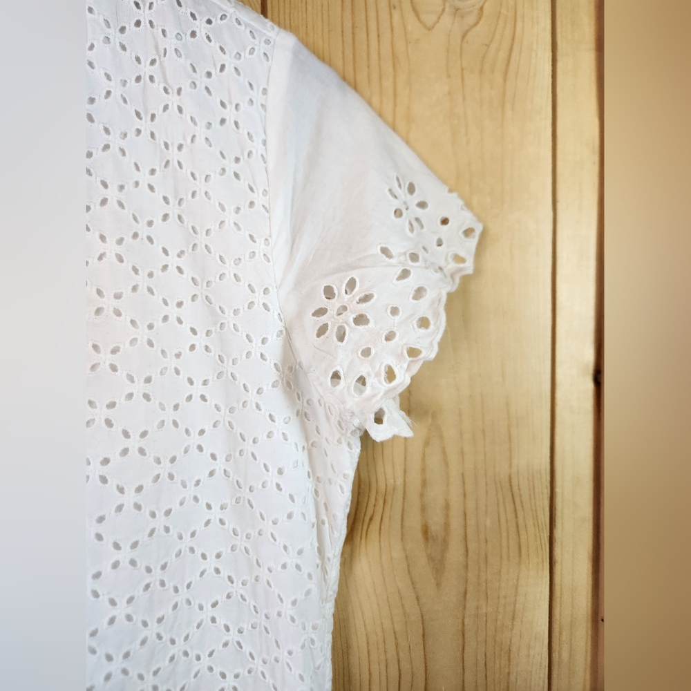 UNTUCKit Pearl White Cotton Eyelet Cap Sleeve Button Down Front Ruffle Hem Dress - Picture 7 of 14